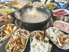 -野菌皇海景野生菌火锅(滨海大道店)