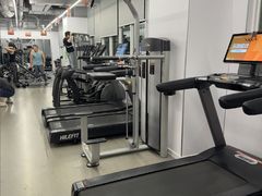 -乐刻运动健身(南山西丽366大街店)