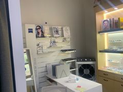 -康利眼镜·蔡司战略合作店(龙泉书房店)