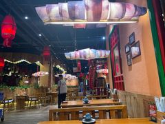 -老滇山寨•云南特色菜•地方菜•民族风情歌舞表演(金碧店)