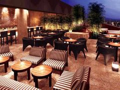 -顶层酒吧ROOF(上海艾迪逊酒店)