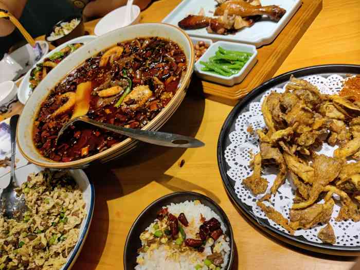 苏福记(阳阳国际店)-"刚好在附近,中午人挺多的,菜品味道品质和.