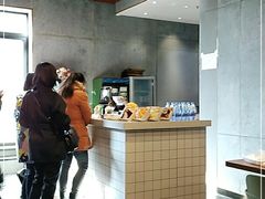 -杨小贤(东融国际影城店)