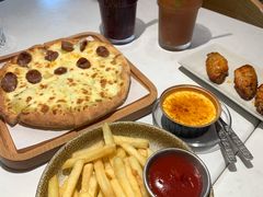 -烁先生披萨(河南岸店)