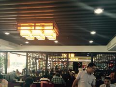 大堂-潮泰牛肉火锅 · 创于1992年(车公庙店)