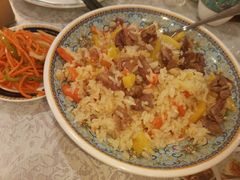 -汗腾格里·风味餐厅(新疆驻京办店)