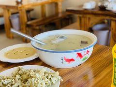 -美顺香食府鱼头老店(雪野湖店)
