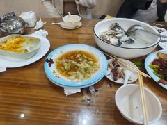 -美顺香食府鱼头老店(雪野湖店)