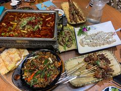 -峨眉烧烤(宝龙广场店)