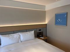 -全季酒店(重庆李子坝牛角沱地铁站店)