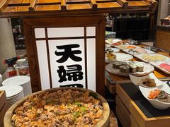 -广州万富希尔顿酒店·感趣自助餐厅·金秋蟹宴生蚝海鲜刺身