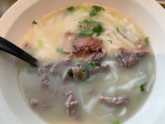 牛肉生料粉-漆黑觉米粉(三里屯店)