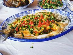 清蒸白水鱼-邱记私房菜·十八年本地菜