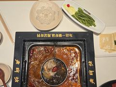 -老牌坊云南鱼豆花火锅(哈西万达店)