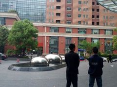 后门水池-上海雅居乐万豪侯爵酒店