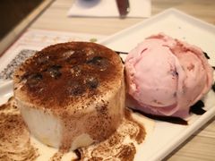冲绳黑糖爆浆蛋糕-必胜客(安阳中华路店)