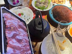 -老牌坊云南鱼豆花火锅(哈西万达店)