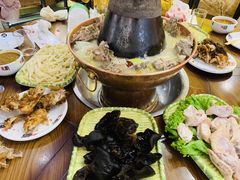 -老蜀铜火锅·酸菜脊骨·麻辣羊蝎子(热闹路店)