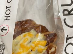 -HOT CRUSH趁热集合·现烤面包(环球港店)