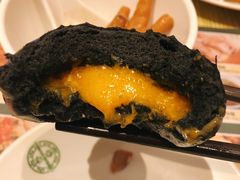 竹炭黄金流沙包-添好运点心专门店(百老汇店)