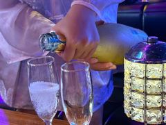 -喜鹊音乐酒馆(西街店)