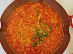 -毛辣果·贵州红酸汤牛肉火锅(西单店)