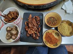 -阿昌白族石板烧·菌锅(大理古城店)