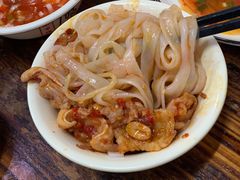 -周良天山牛杂城(天山路总店)