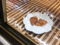 牛心羊角-昆明冠生园·蛋糕·面包(南强街店)