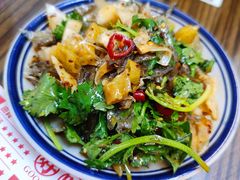 泡椒鱼皮-三镇卤货二公司(汉街店)
