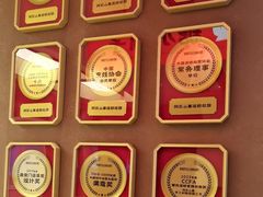 -阿瓦山寨·湘菜现炒·剁椒鱼头王(咸阳总店)