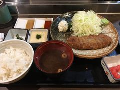 -牛かつもと村(原宿店)