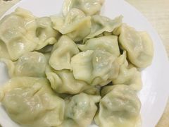 羊肉香菜水饺-小街锅贴(护国寺店)