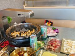 -围炉肉舍•炭烤活鳗•丹东海鲜烤肉(步行街店)