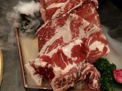 -铭牛烧肉·和牛海鲜自助(高新月牙湖店)