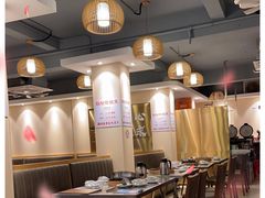 大堂-胡须佬鸡煲四季火锅店(石厦西村直营店)