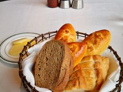 餐前包-Wolfgang’s Steakhouse 沃夫冈牛排馆(上海白玉兰广场店)