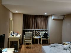 -如家旗下-成都蜀汉东路一品天下地铁站睿柏·云酒店