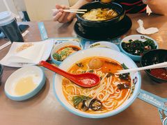 肉酱米线-灵芝妹子海鲜米线(香炉礁山姆店)