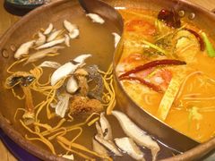 -洱火云南酸菜牛肉火锅(石景山当代商城店)