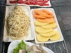 -楼外楼大刀肉传统火锅居(繁荣路店)