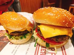 -The Habit Burger Grill 哈比特汉堡(爱琴海店)