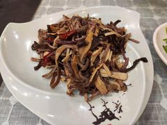 -小厨子私房菜·云南美食店