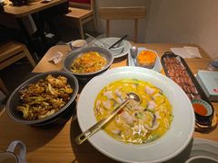 QQ酸汤鱼-蜜桃餐厅·伴山(绿宝广场店)