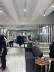 -妃格美发沙龙·烫发·染发