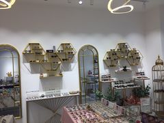 -肆兮眼镜·蔡司·徕卡战略合作店(大坪店)