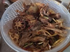 主打的干锅鸭头-安诚居干锅鸭头(八角店)