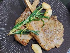 -臻爱住家月嫂育儿嫂(万达店)