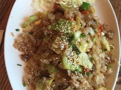 -玛格萝妮(汇智国际商业中心店)