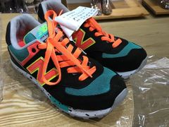 -爱革·奢品·鞋包·衣物·家居(博荟广场店)